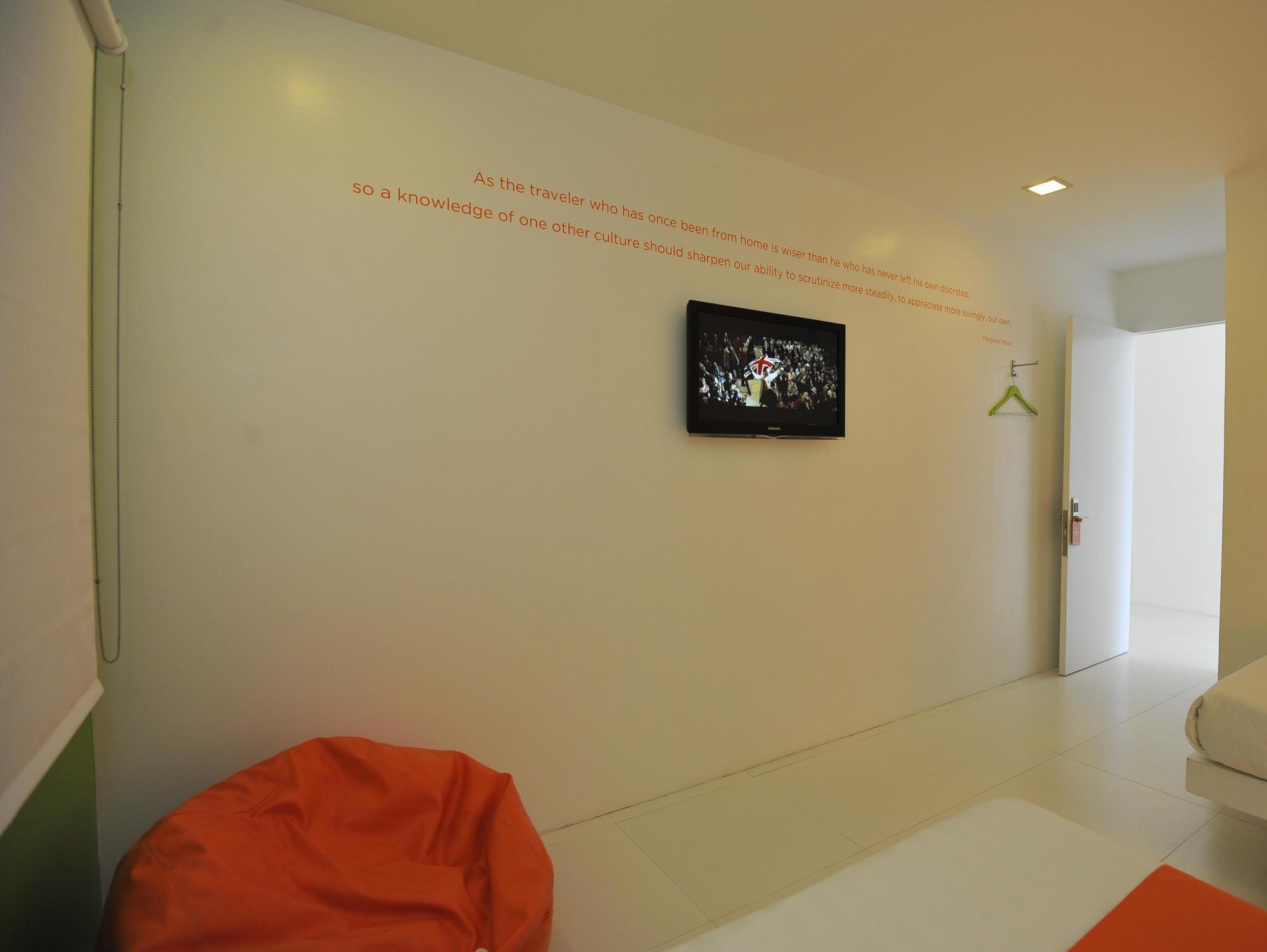 Islands Stay Hotels - Uptown Cebu Esterno foto