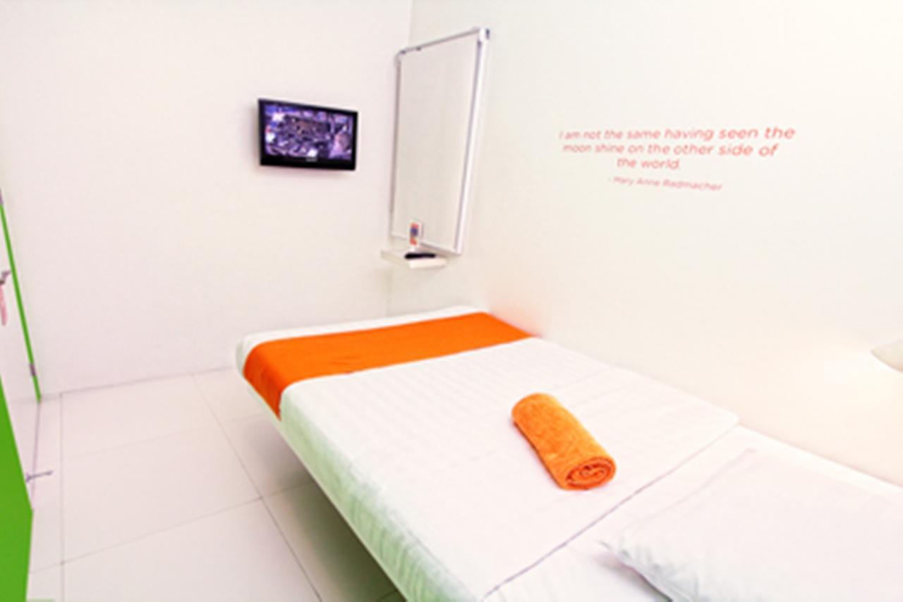 Islands Stay Hotels - Uptown Cebu Esterno foto