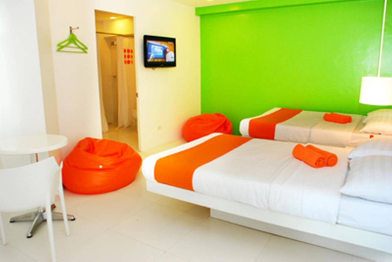 Islands Stay Hotels - Uptown Cebu Esterno foto