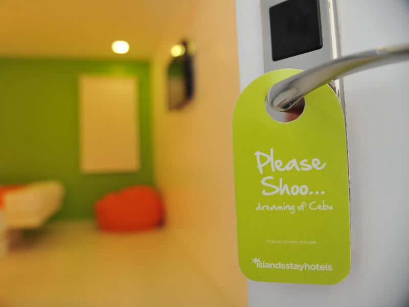 Islands Stay Hotels - Uptown Cebu Esterno foto