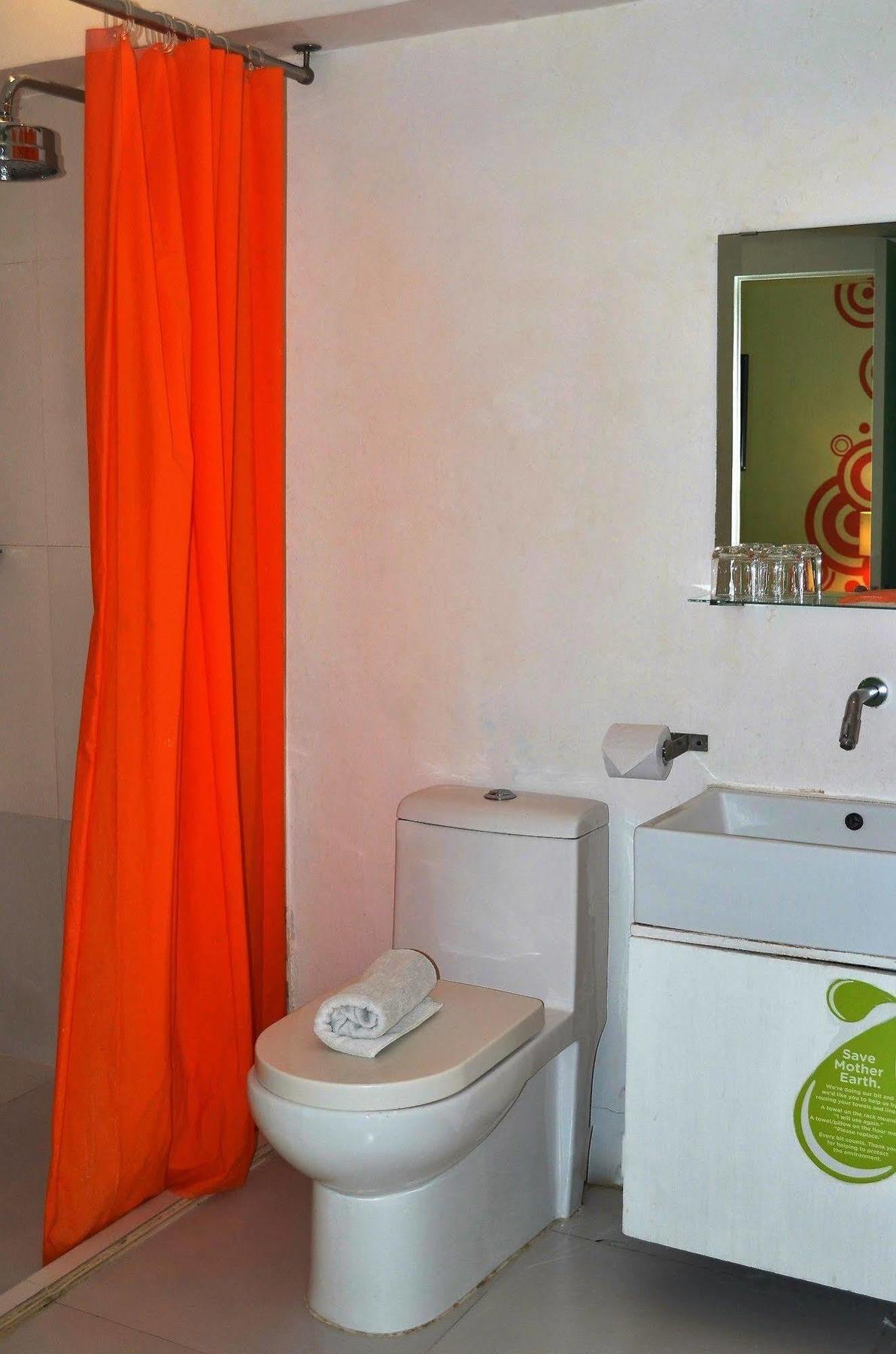 Islands Stay Hotels - Uptown Cebu Esterno foto